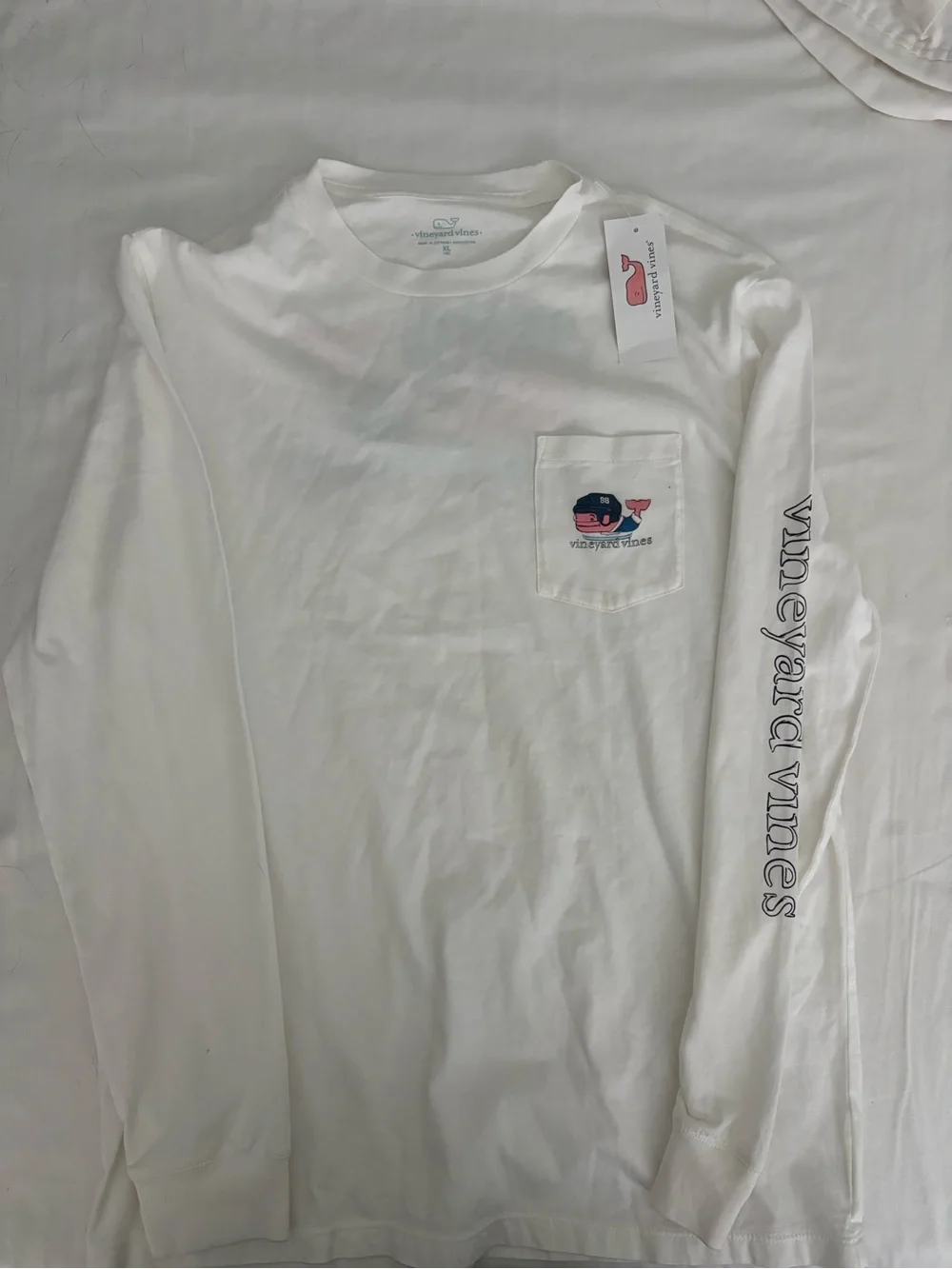 Vineyard Vines Hockey Whale - Youth XL 18 - White Long-Sleeve Pocket Tee (NWT)
